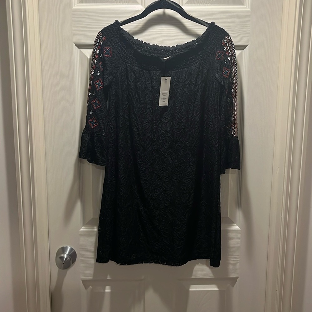 BRAND NEW, TAGS francessas brand Miami dress, black, off the shoulder, size XXS
